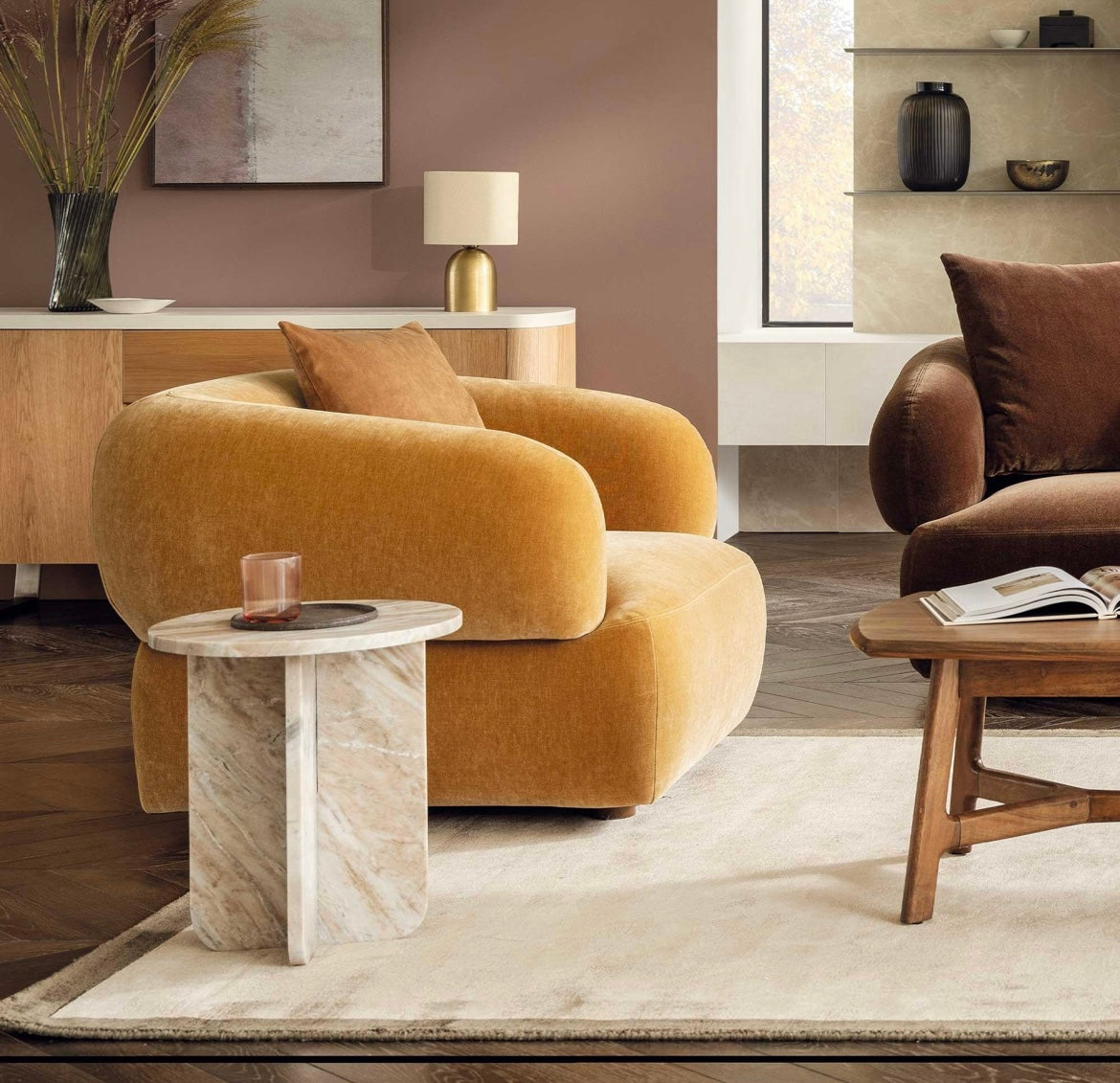 Round Top Marble Side / End Table – product view 2 – Grosvenor Marble Co.